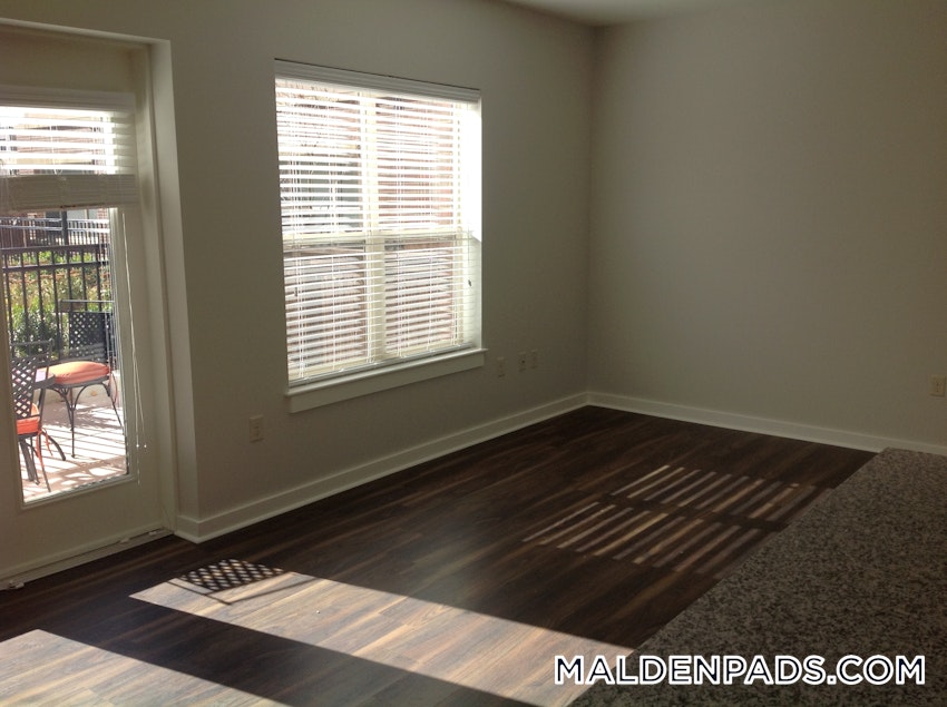 MALDEN - 2 Beds, 2 Baths - Image 36