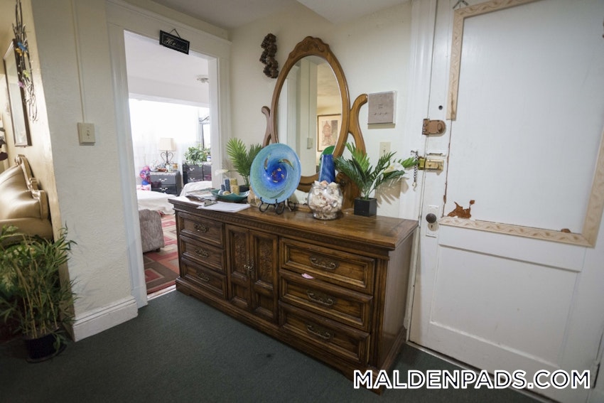 MALDEN - 2 Beds, 1 Bath - Image 15