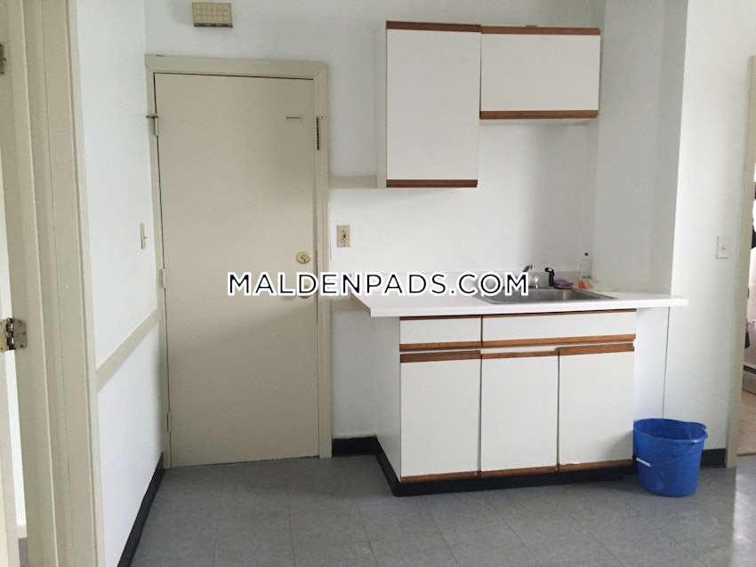 MALDEN - 3 Beds, 1 Bath - Image 15