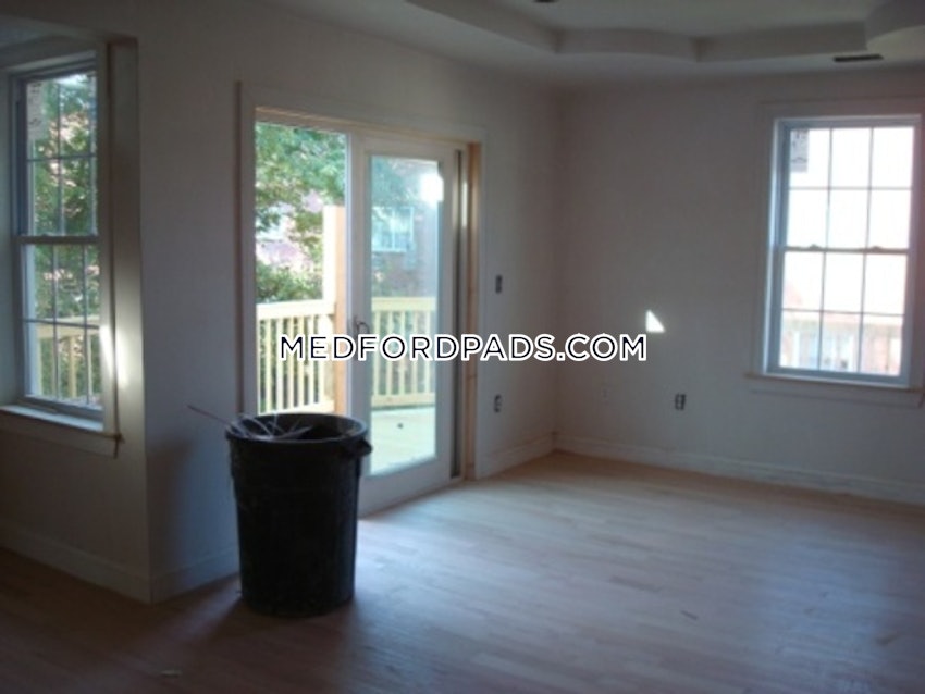 MEDFORD - MEDFORD SQUARE - 3 Beds, 2 Baths - Image 8