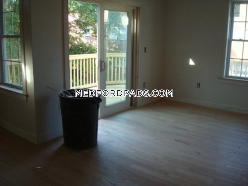 MEDFORD - MEDFORD SQUARE - 3 Beds, 2 Baths - Image 10