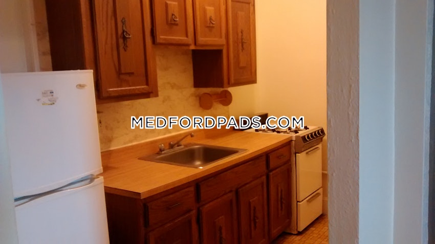 MEDFORD - MEDFORD SQUARE - 1 Bed, 1 Bath - Image 3