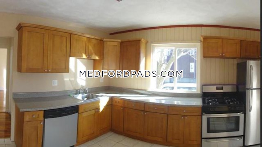 MEDFORD - TUFTS - 4 Beds, 1 Bath - Image 2