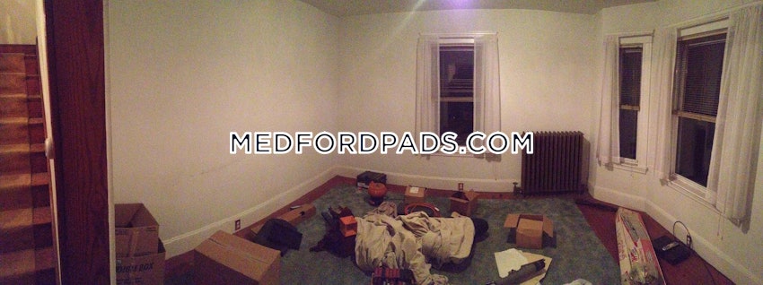 MEDFORD - TUFTS - 4 Beds, 1 Bath - Image 13
