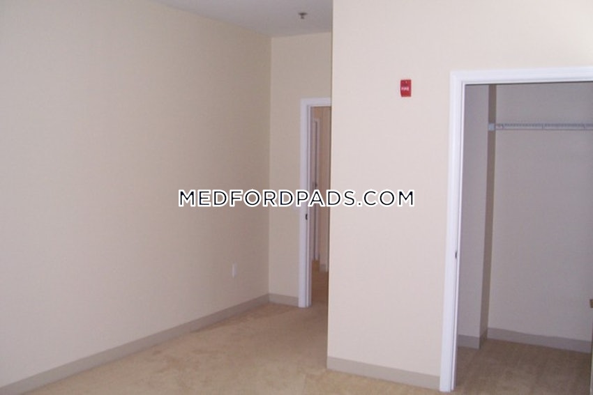 MEDFORD - WELLINGTON - 1 Bed, 1 Bath - Image 13