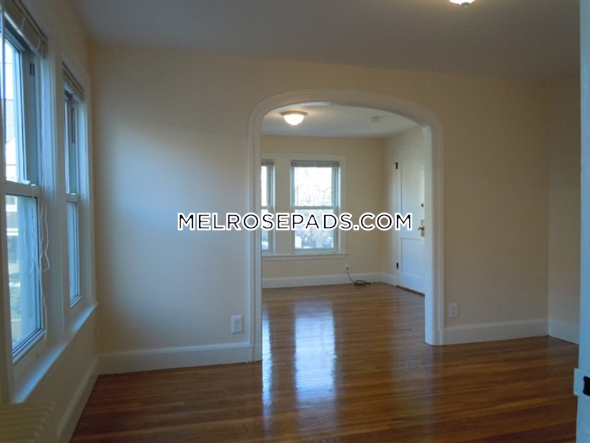 MELROSE - 2 Beds, 1 Bath - Image 10