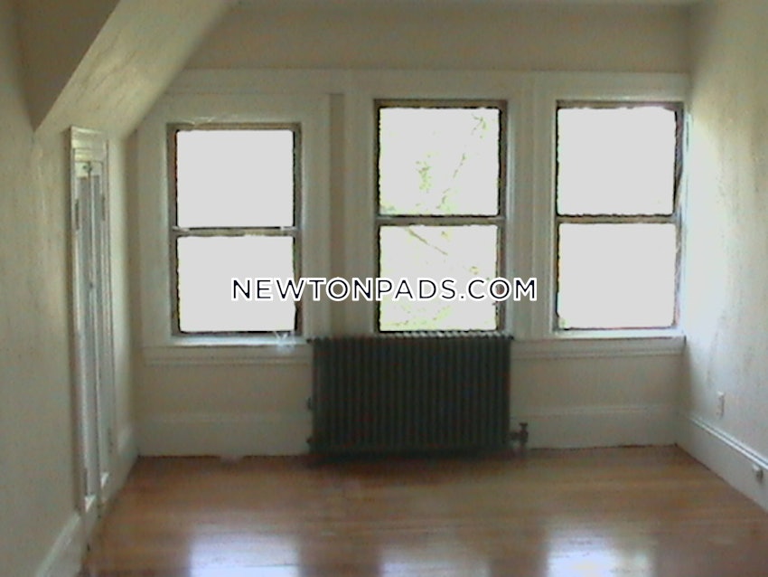 NEWTON - CHESTNUT HILL - 1 Bed, 1 Bath - Image 1