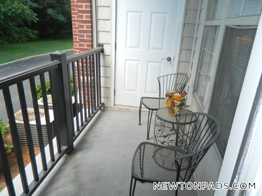 NEWTON - NEWTON HIGHLANDS - 2 Beds, 2 Baths - Image 12