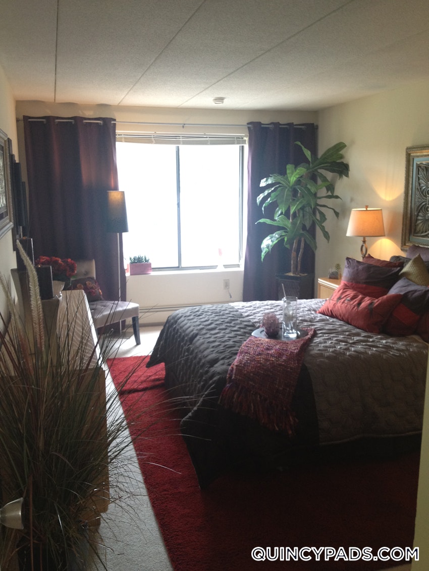 QUINCY - QUINCY CENTER - 1 Bed, 1 Bath - Image 6