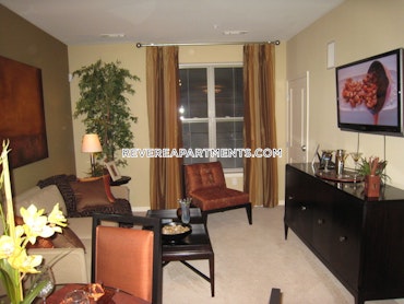 Overlook Ridge Dr. Revere