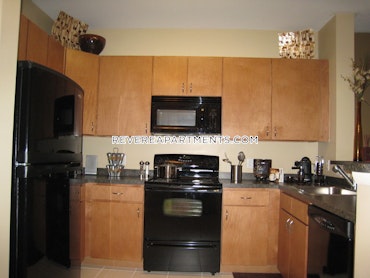 Overlook Ridge Dr. Revere