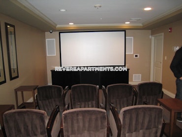 Overlook Ridge Dr. Revere