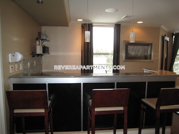 Overlook Ridge Dr. Revere