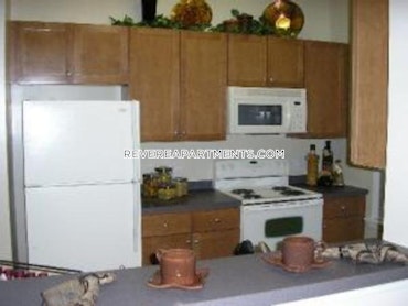 Overlook Ridge Dr. Revere