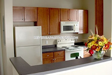 Overlook Ridge Dr. Revere