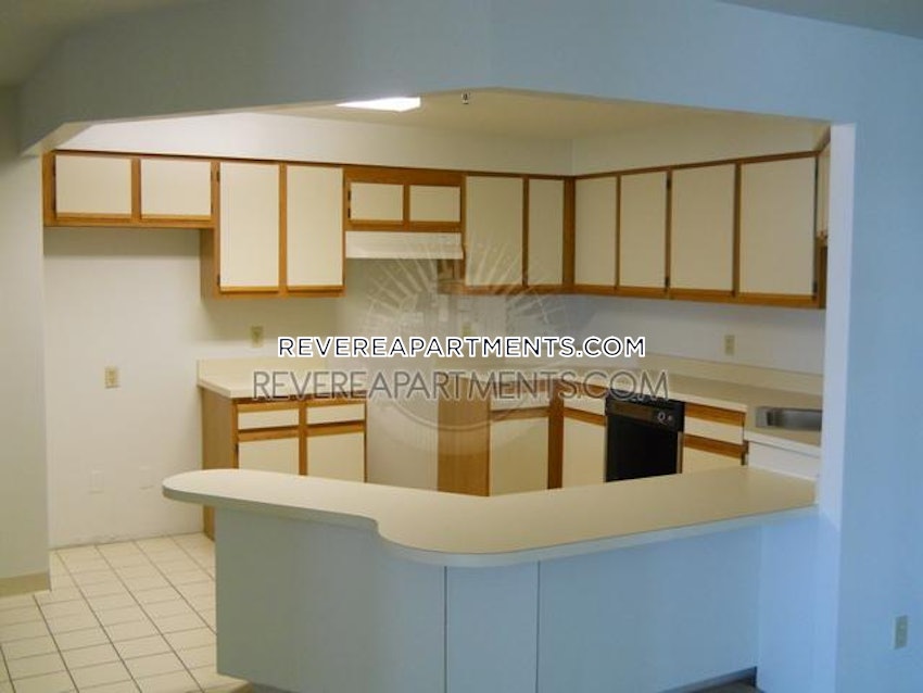 REVERE - 2 Beds, 2 Baths - Image 12