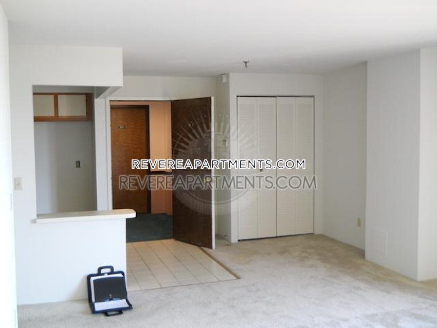 REVERE - 2 Beds, 2 Baths - Image 9