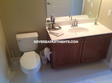 Overlook Ridge Dr. Revere