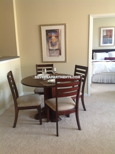 Overlook Ridge Dr. Revere