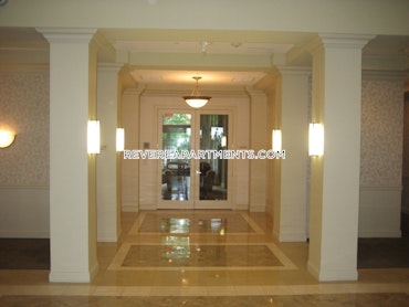 Overlook Ridge Dr. Revere