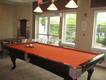 Overlook Ridge Dr. Revere