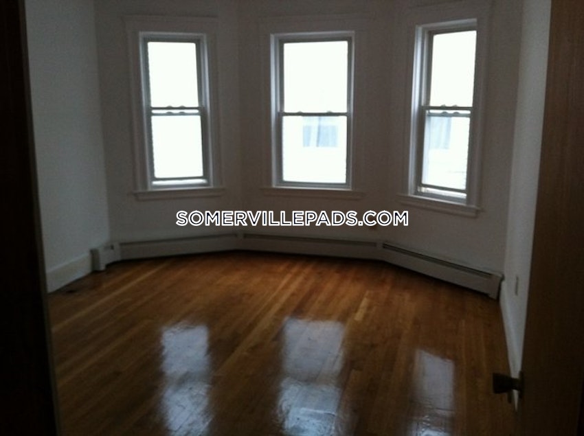 Somerville - Dali/ Inman Squares - 3 Beds, 1 Bath - Image 2