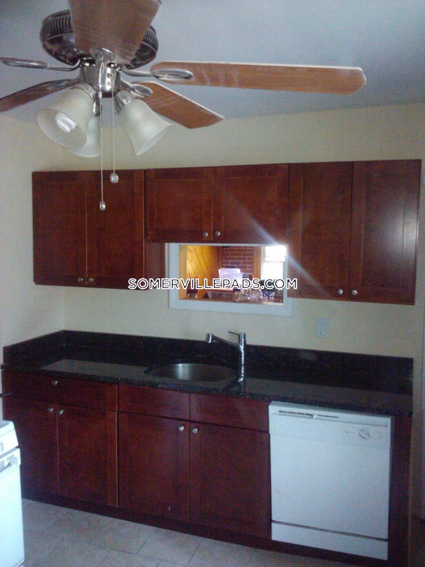 SOMERVILLE - DAVIS SQUARE - 4 Beds, 2 Baths - Image 1