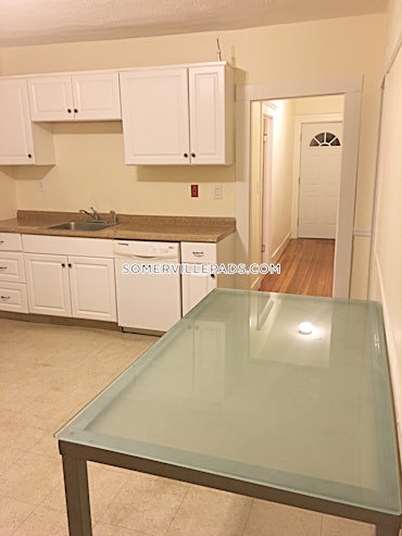 Davis Square, Somerville, MA - 2 Beds, 1 Bath - $2,700 - ID#4862054