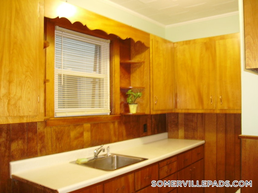 SOMERVILLE - EAST SOMERVILLE - 2 Beds, 1 Bath - Image 1