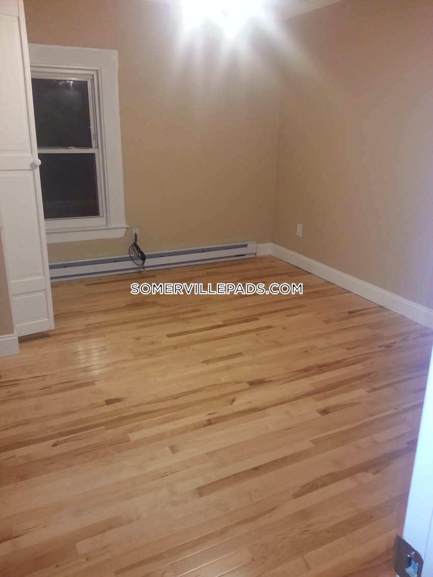 SOMERVILLE - EAST SOMERVILLE - 3 Beds, 1 Bath - Image 22