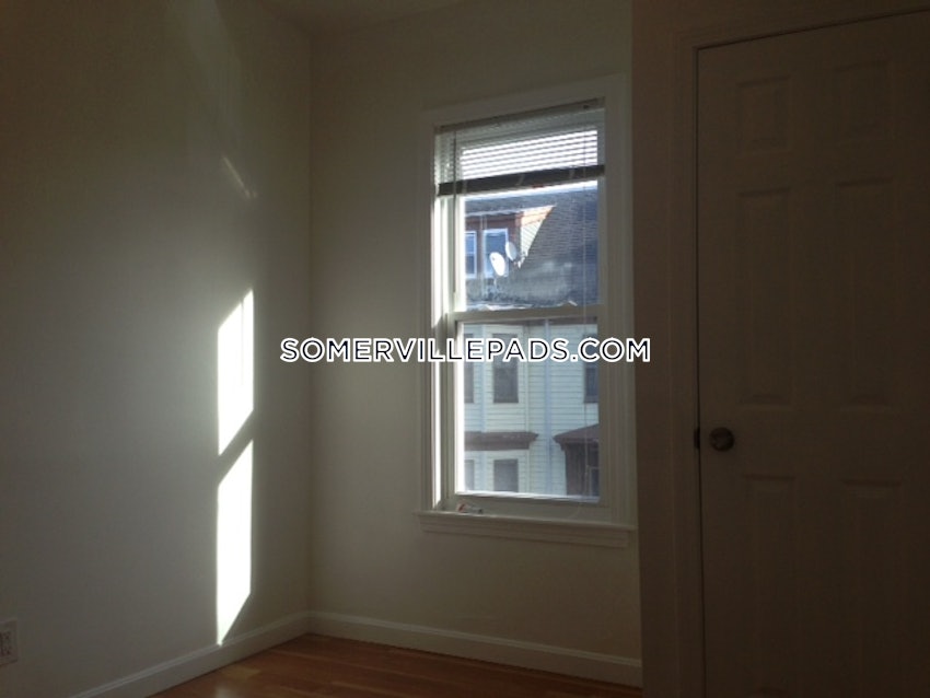 SOMERVILLE - EAST SOMERVILLE - 3 Beds, 1 Bath - Image 19