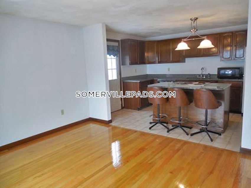 SOMERVILLE - WINTER HILL - 4 Beds, 1 Bath - Image 4