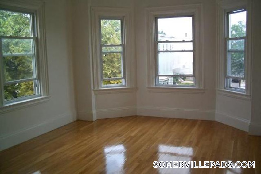 SOMERVILLE - EAST SOMERVILLE - 4 Beds, 1 Bath - Image 1