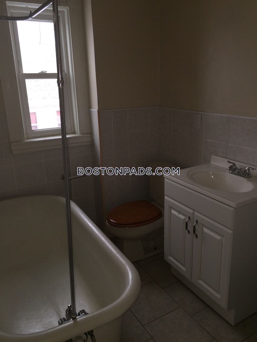 SOMERVILLE - MAGOUN/BALL SQUARE - 4 Beds, 2 Baths - Image 91