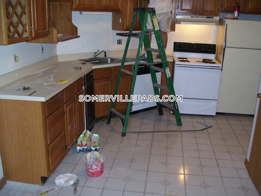 SOMERVILLE - PORTER SQUARE - 2 Beds, 1 Bath - Image 1