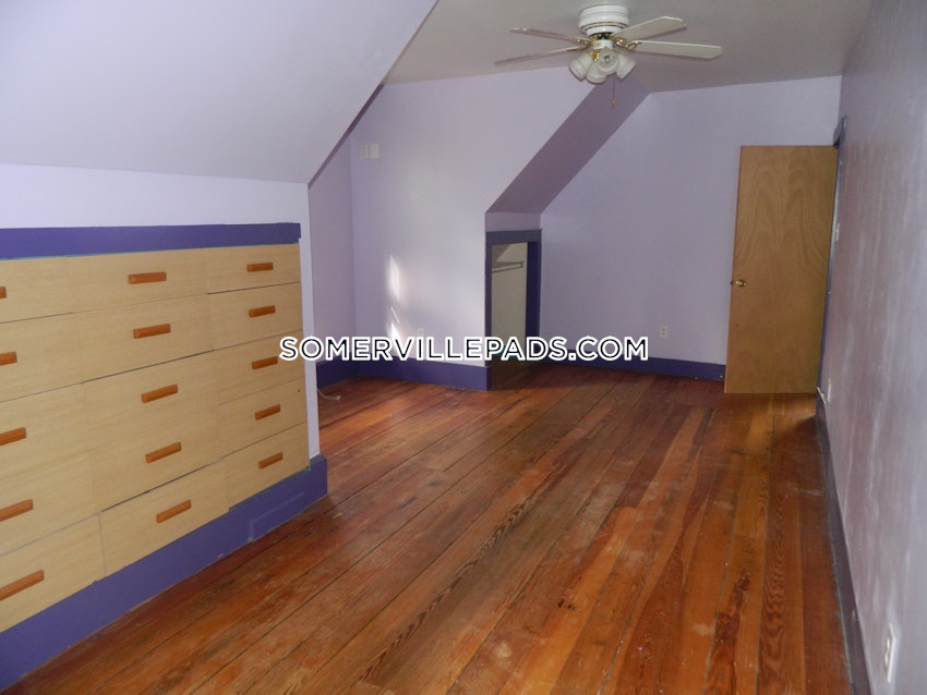 SOMERVILLE - SPRING HILL - 5 Beds, 2 Baths - Image 8