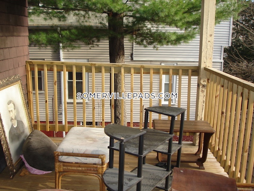 SOMERVILLE - TUFTS - 4 Beds, 2 Baths - Image 11