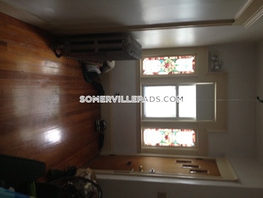 Tufts, Somerville, MA - 3 Beds, 1 Bath - $3,400 - ID#4909267