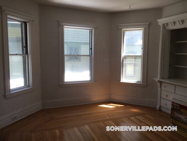 Tufts, Somerville, MA - 2 Beds, 1 Bath - $4,000 - ID#5582314