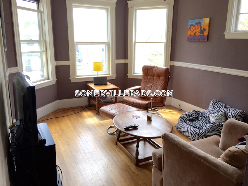 SOMERVILLE- WEST SOMERVILLE/ TEELE SQUARE - 3 Beds, 1 Bath - Image 1
