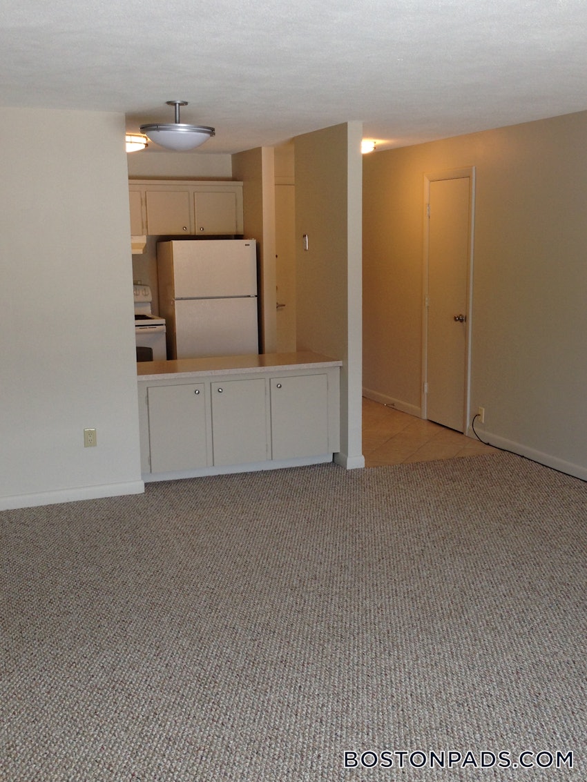 STONEHAM - 1 Bed, 1 Bath - Image 6