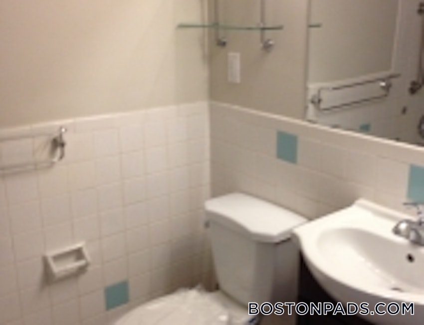 STONEHAM - 1 Bed, 1 Bath - Image 10