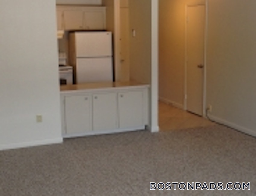 STONEHAM - 1 Bed, 1 Bath - Image 8