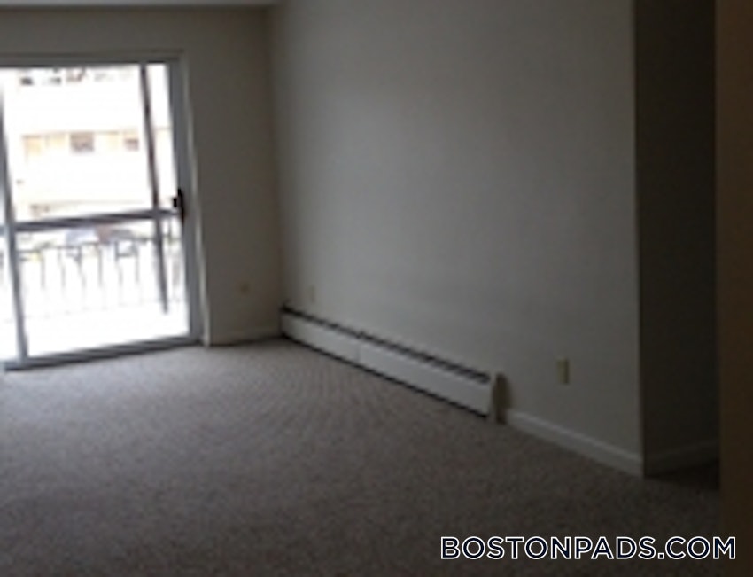 STONEHAM - 1 Bed, 1 Bath - Image 7