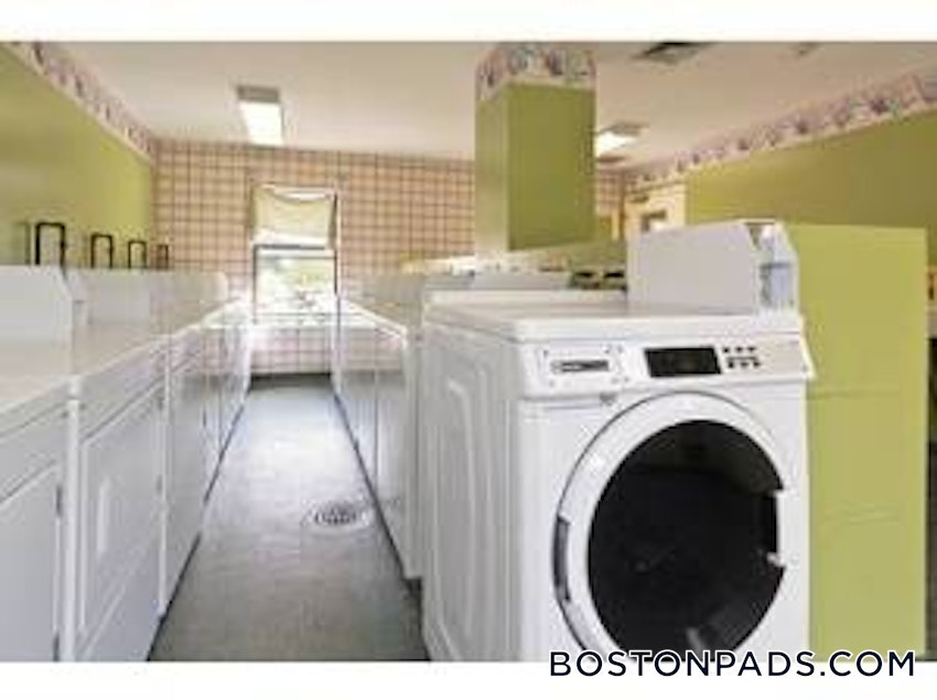 TAUNTON - 2 Beds, 2 Baths - Image 15