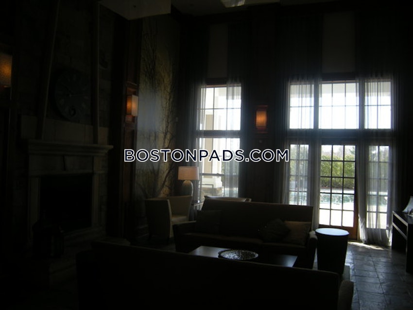 WALTHAM - 2 Beds, 2 Baths - Image 18