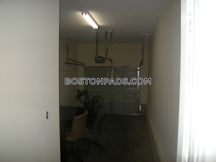 WALTHAM - 2 Beds, 2 Baths - Image 14