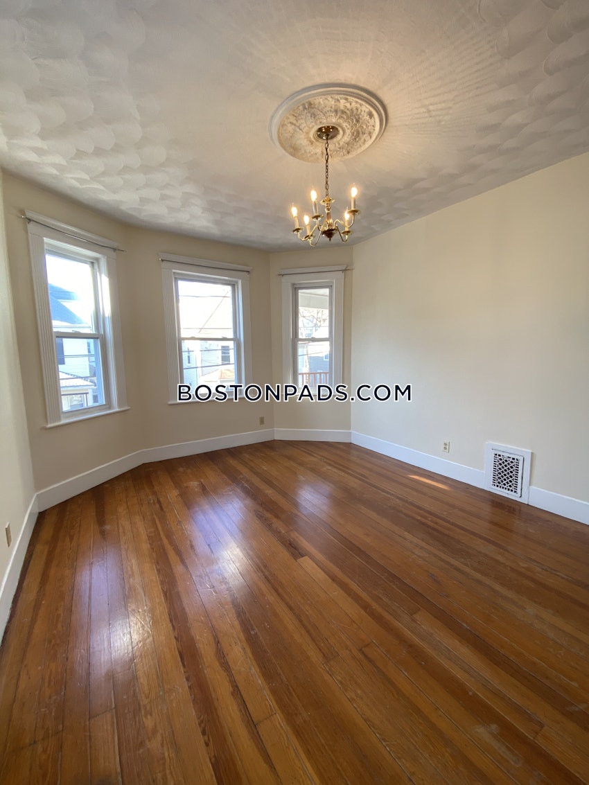 BOSTON - BRIGHTON - OAK SQUARE - 2 Beds, 1 Bath - Image 3