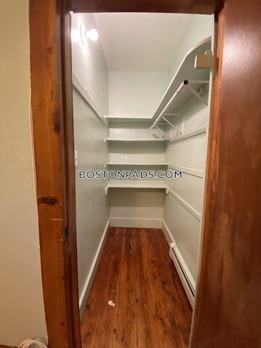 Boston - 3 Beds, 1 Baths