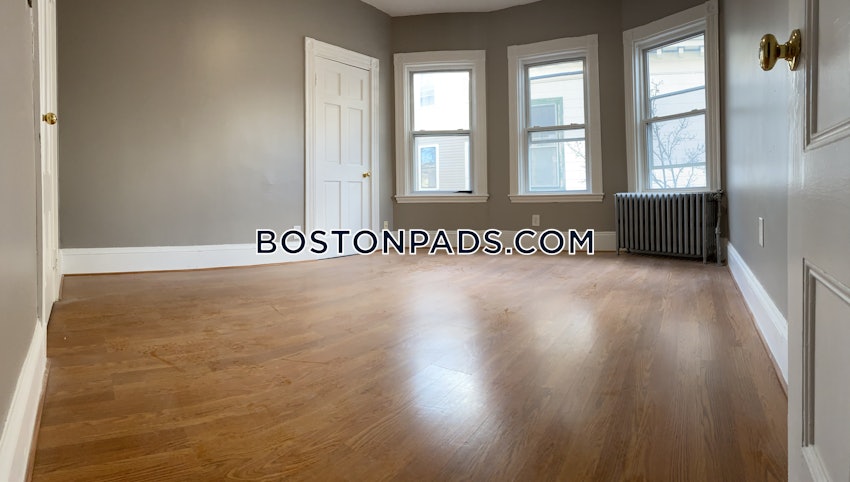 BOSTON - JAMAICA PLAIN - HYDE SQUARE - 4 Beds, 2 Baths - Image 3